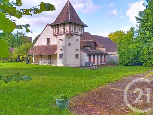 Maison à vendre  16 pièces - 366 m2 NOE - 89