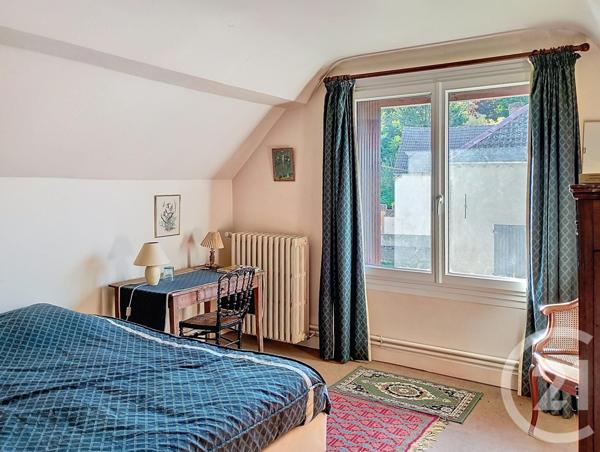 Maison à vendre  16 pièces - 366 m2 NOE - 89