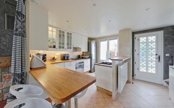 Maison à vendre    6 pièces • 115 m2 Thorigny-sur-Marne