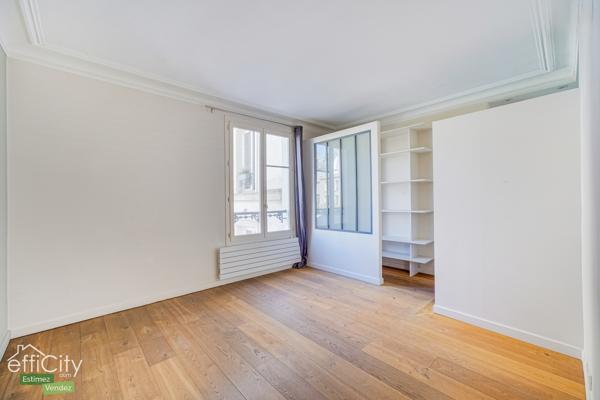 Appartement
         2 pièces
        - 51 m² 650 000 € *