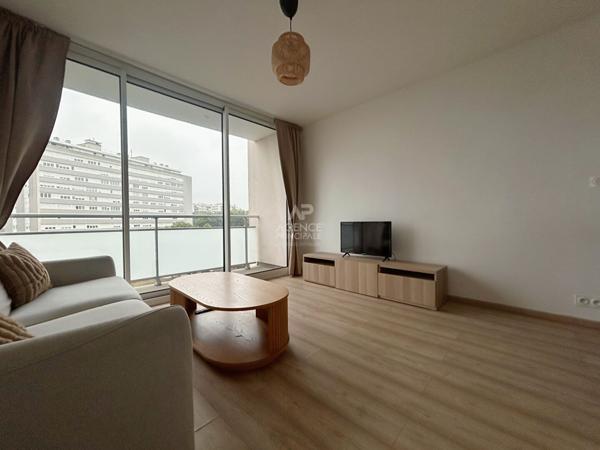 Appartement Poissy 1 pièce(s) meublé 25.17 m2 Loyer 750 €/mois charges comprises **  - Référence  9172