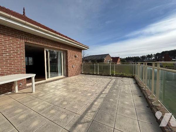 A SAISIR

Idéalement situé, sur la station balnéaire de Sainte Cécile à CAMIERS, à environ 30...