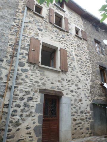 Maison à vendre à Saint-Flour dans le Cantal (15100), ref : 044/1087