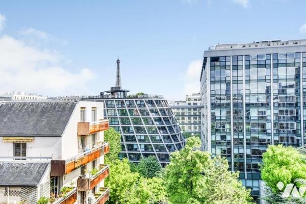 Commerce – Appartement familial en dernier étage avec balcon