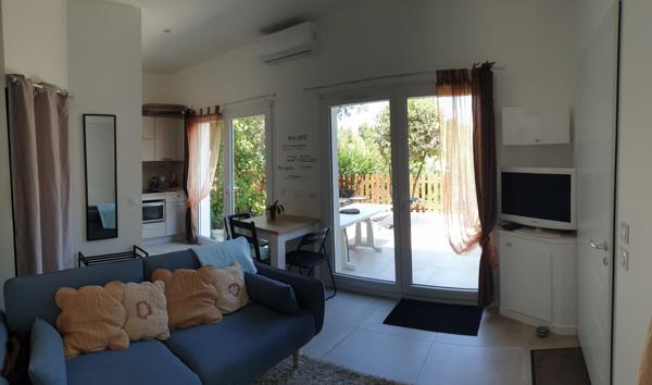 Pignan (34570) STUDIO et grande TERRASSE