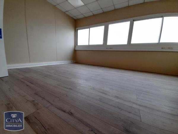 Local commercial à louer 212m²