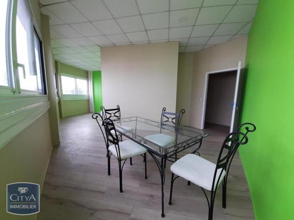 Local commercial à louer 212m²