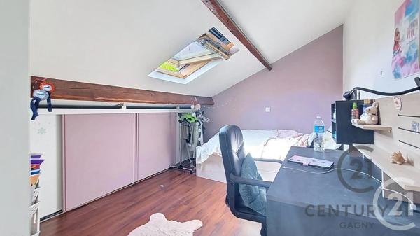 Maison à vendre  5 pièces - 94,68 m 2   NEUILLY SUR MARNE  - 93