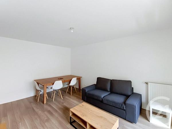 Appartement F3 à vendre  3 pièces - 65,98 m 2   ST DENIS  - 93