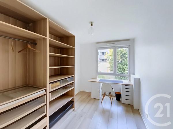 Appartement F3 à vendre  3 pièces - 65,98 m 2   ST DENIS  - 93