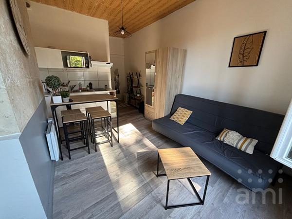 STUDIO NIORT - 1 pièce(s) - 18.8 m2