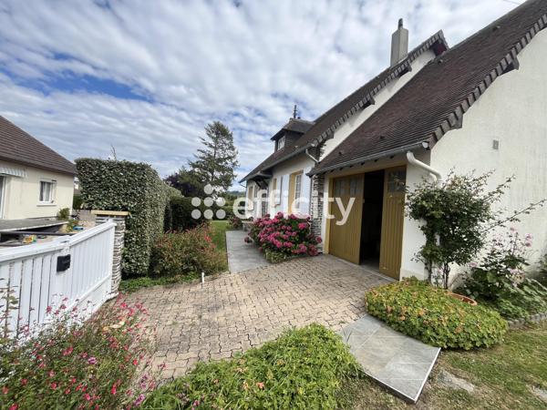 Maison
         4 pièces
        - 120 m² Bien prestige 425 000 € *