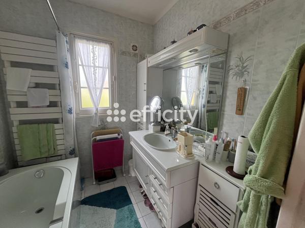 Maison 4 pièces - 120 m² Exclusivité efficity