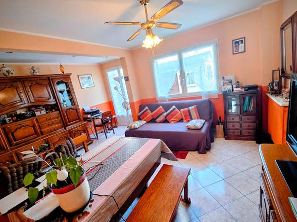 Authenticité & Vie de Plain-Pied au Coeur du Triangle d'Or à VAUJOURS (maison 4 pièces)