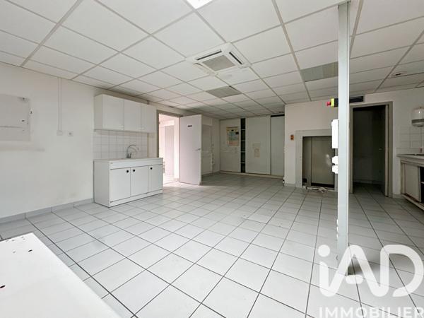 Murs commerciaux  à vendre 296 m² Arles