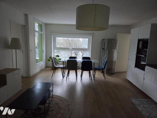 LILLE- QUARTIER DU BOIS HABITE- APPARTEMENT DE  70 M2 AVEC 2 CHAMBRES + BUREAU - BALCON - PARKING-