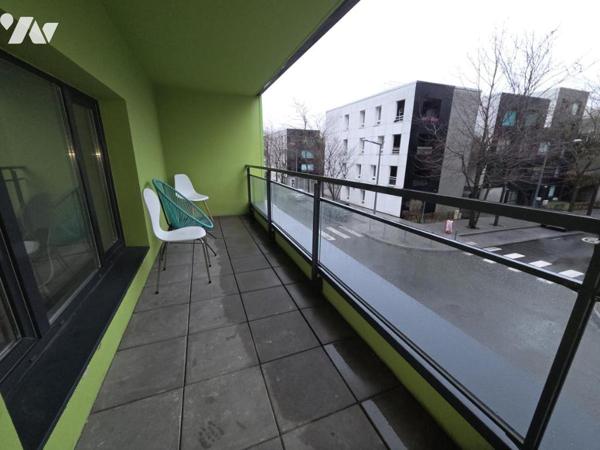LILLE- QUARTIER DU BOIS HABITE- APPARTEMENT DE  70 M2 AVEC 2 CHAMBRES + BUREAU - BALCON - PARKING-