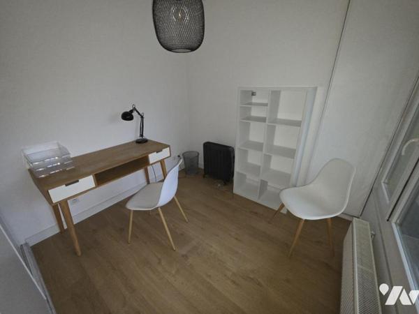 LILLE- QUARTIER DU BOIS HABITE- APPARTEMENT DE  70 M2 AVEC 2 CHAMBRES + BUREAU - BALCON - PARKING-