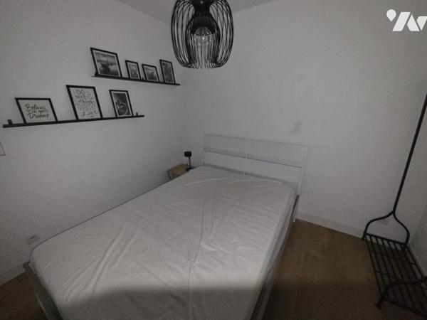 LILLE- QUARTIER DU BOIS HABITE- APPARTEMENT DE  70 M2 AVEC 2 CHAMBRES + BUREAU - BALCON - PARKING-