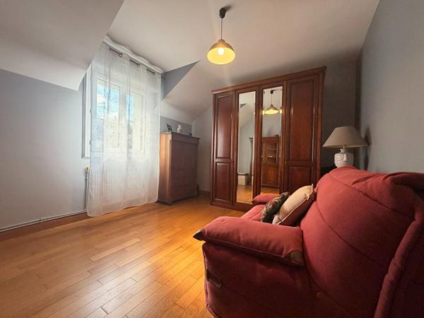 Maison Blois de 136 m², quartier des provinces.
