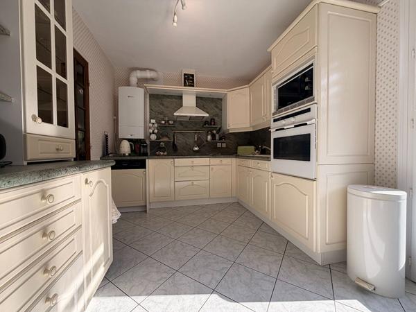 Maison Blois de 136 m², quartier des provinces.