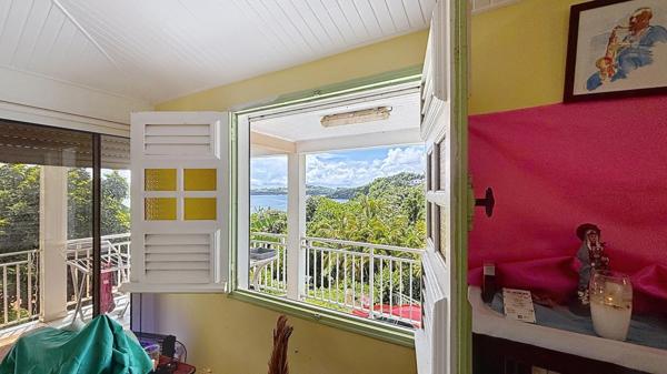 Flash Cosmy : 4 logements + vue mer à saisir