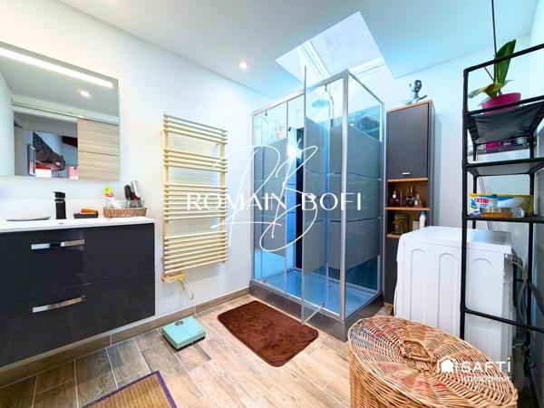Maison 3 pièces de 84m2 sur 509m2 de terrain avec piscine