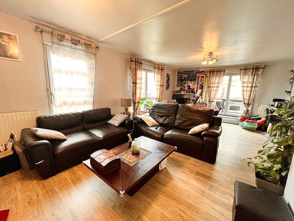 Appartement Cergy 4 pièce(s) 85 m2 €259 000 ** - Référence 2223