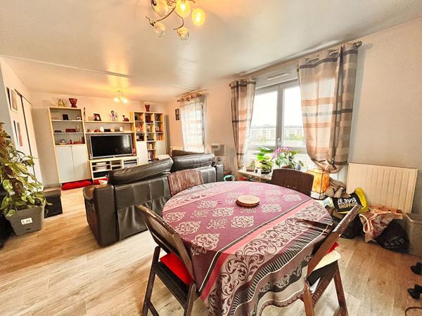 Appartement Cergy 4 pièce(s) 85 m2 €259 000 ** - Référence 2223