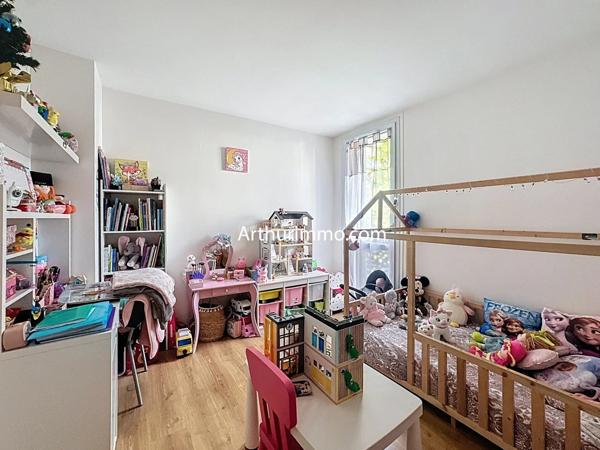 Vente Appartement 4 pièces 78 m2 à Crosne