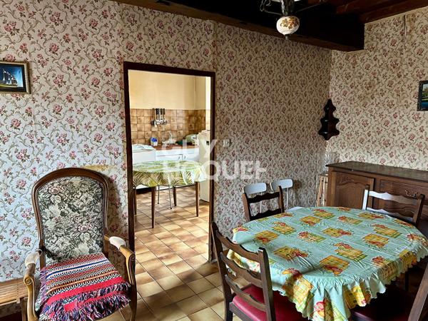 SALSIGNE - Maison de village + courette + remise