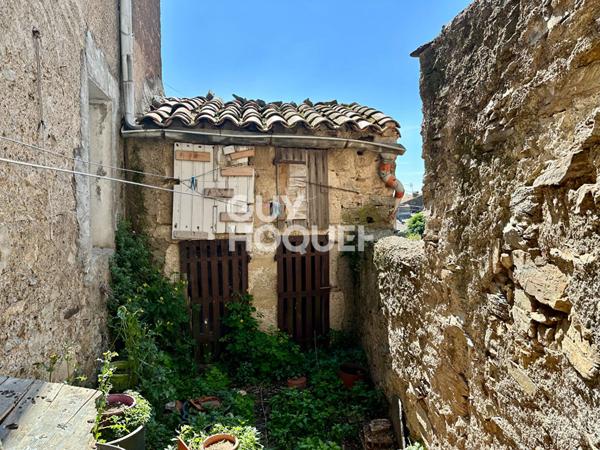 SALSIGNE - Maison de village + courette + remise