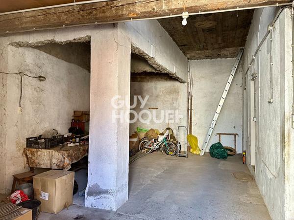 SALSIGNE - Maison de village + courette + remise