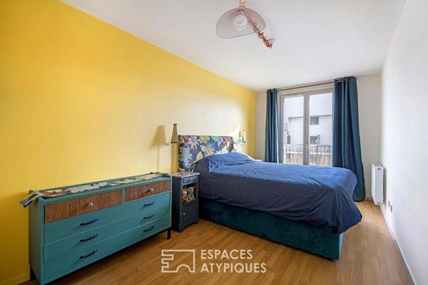 Duplex feutré avec double hauteur et terrasse