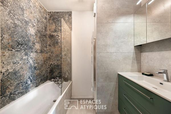 Duplex feutré avec double hauteur et terrasse