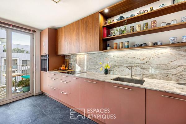 Duplex feutré avec double hauteur et terrasse