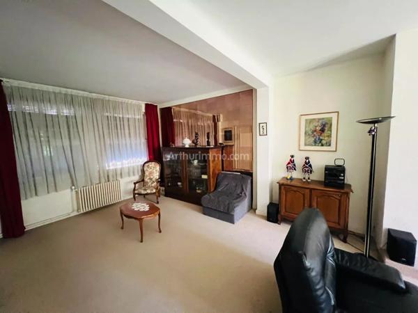 Vente Maison 8 pièces 207 m2 à Saint-Amand-les-Eaux