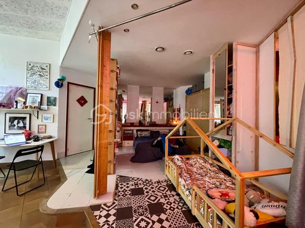 Local commercial de 85 m²