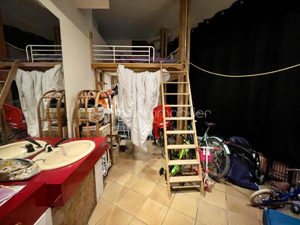 Local commercial de 85 m²