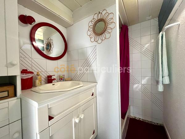 Vente
                Appartement53 m² - 2 Pièces -
                    SAINT GEORGES DE DIDONNE (17110)