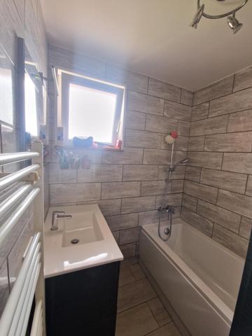 Maison rénovée avec 3 chambres, garage, jardin, terrasse aux portes des frontières !