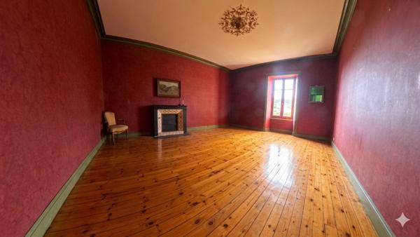 Élégante maison de maître au cœur d’Hennebont – volumes, cachet et potentiel