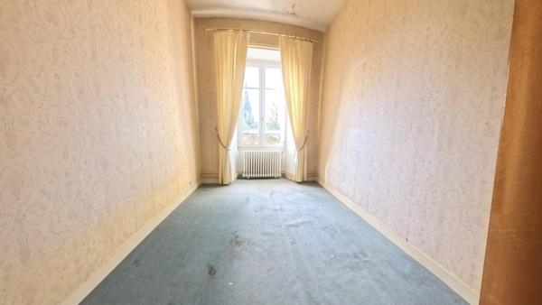 Élégante maison de maître au cœur d’Hennebont – volumes, cachet et potentiel