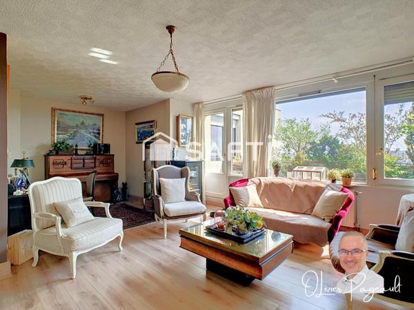 T4 en dernier étage + 45 m² d’extérieurs : bien rare !