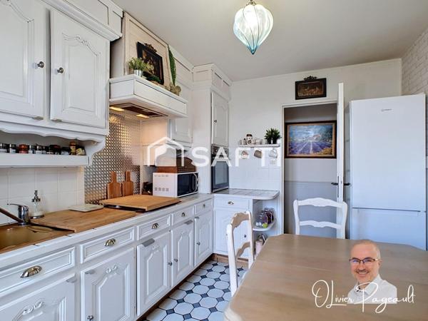 T4 en dernier étage + 45 m² d’extérieurs : bien rare !