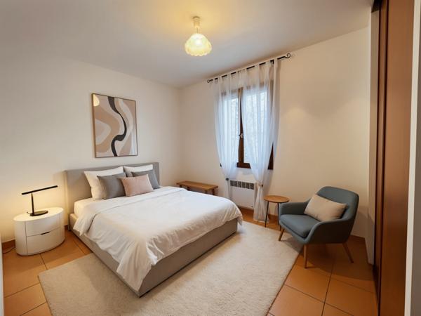 Maison Mitoyenne 1 côté et son jardin