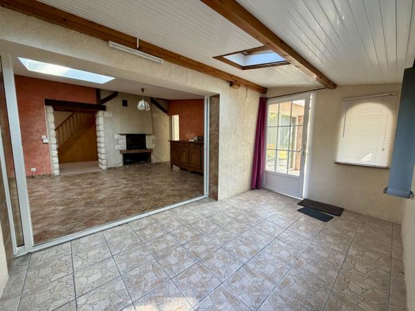 Maison familiale 4 pièces avec jardin et garage indépendant — Fontaine-le-Comte