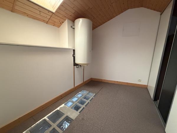 Maison familiale 4 pièces avec jardin et garage indépendant — Fontaine-le-Comte