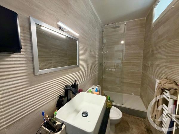 Appartement F2 à vendre  2 pièces - 39,80 m 2   LE RAINCY  - 93