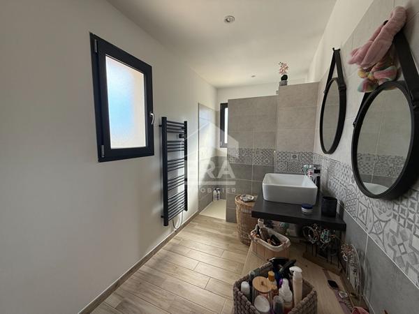 A VENDRE 83470 SAINT MAXIMIN LA SAINTE BAUME MAISON TYPE 5 DE 110M² SUR 807M² DE JARDIN GARAGE PISCINE